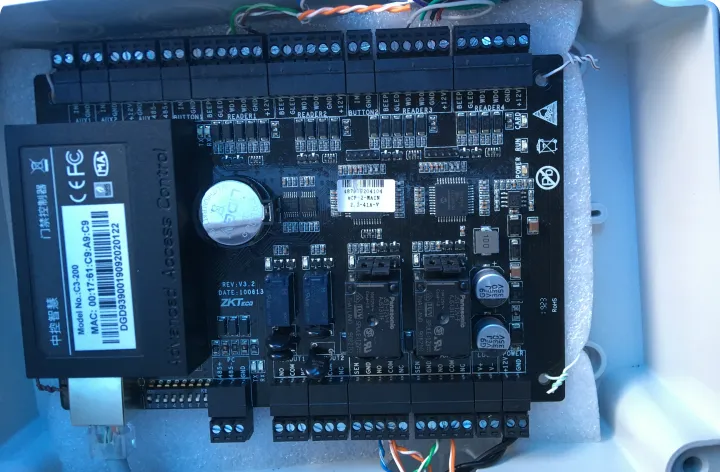 Papan sirkuit perangkat IoT